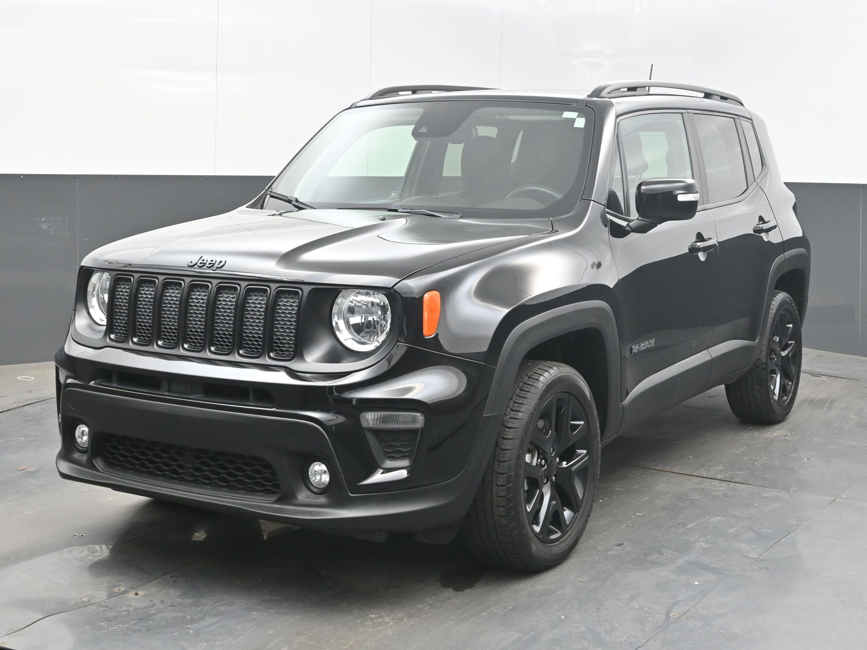 Used 2023 Jeep Renegade Altitude w/ Sun/Sound Group image 4