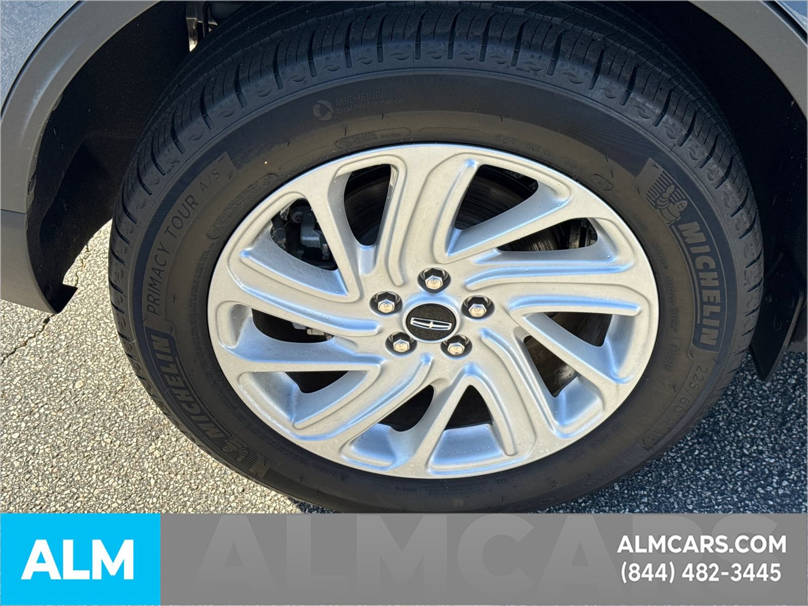 Used 2024 Lincoln Corsair AWD image 21