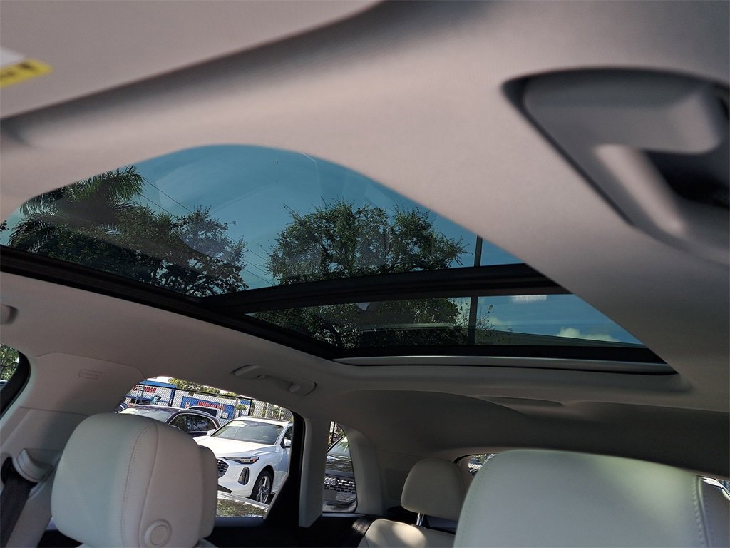 Certified 2021 Audi Q3 2.0T Premium w/ Convenience Package image 16