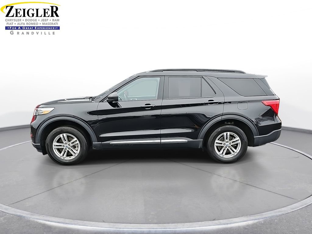 Used 2022 Ford Explorer XLT w/ Class IV Trailer Tow Package image 8