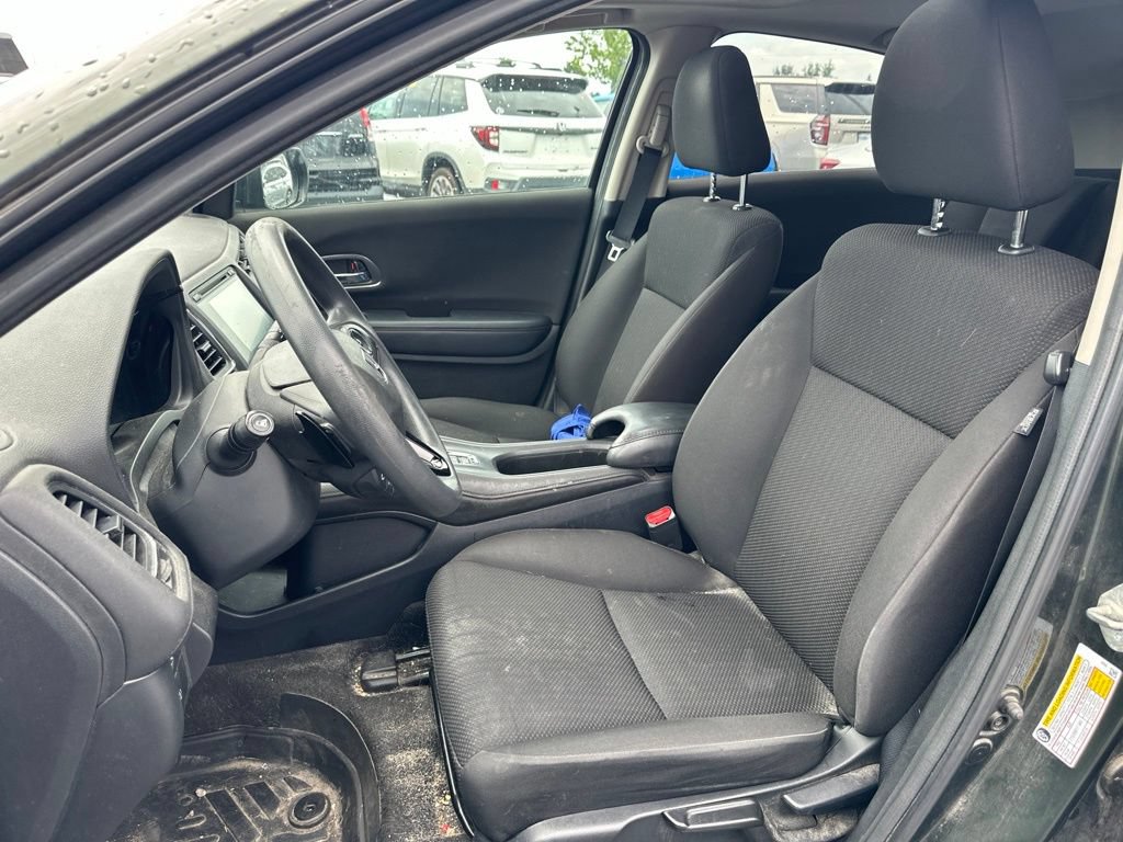 Used 2018 Honda HR-V EX image 17