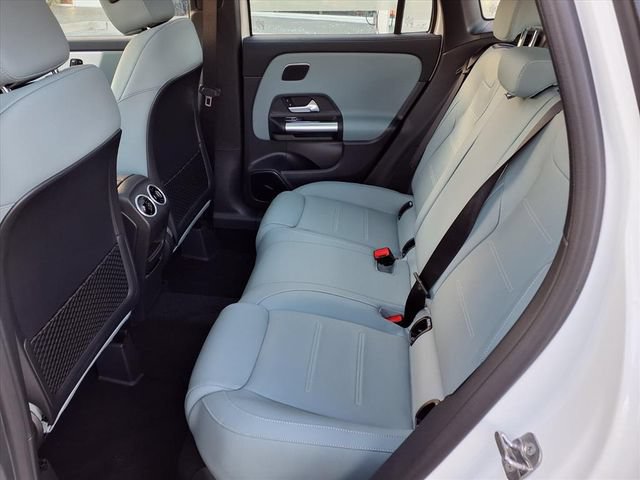New 2026 Mercedes-Benz GLA 35 AMG 4MATIC image 18