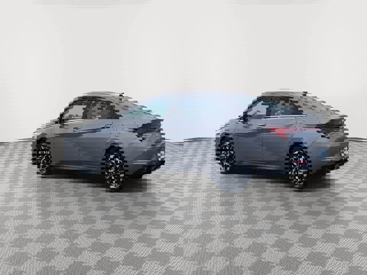 Used 2023 Hyundai Elantra Limited image 6