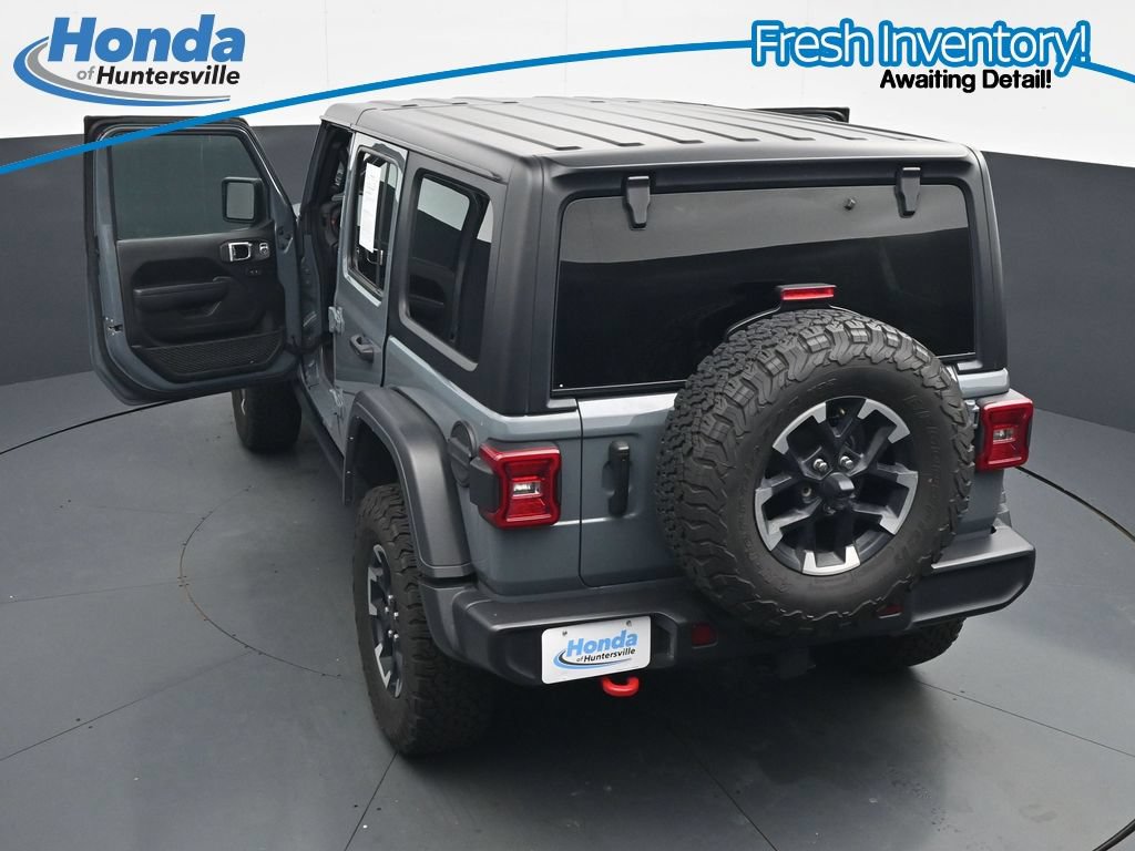 Used 2025 Jeep Wrangler Unlimited Rubicon AWD/4WD image 37