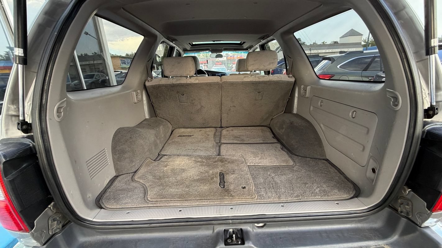 Used 2001 Toyota 4Runner SR5 AWD/4WD image 10