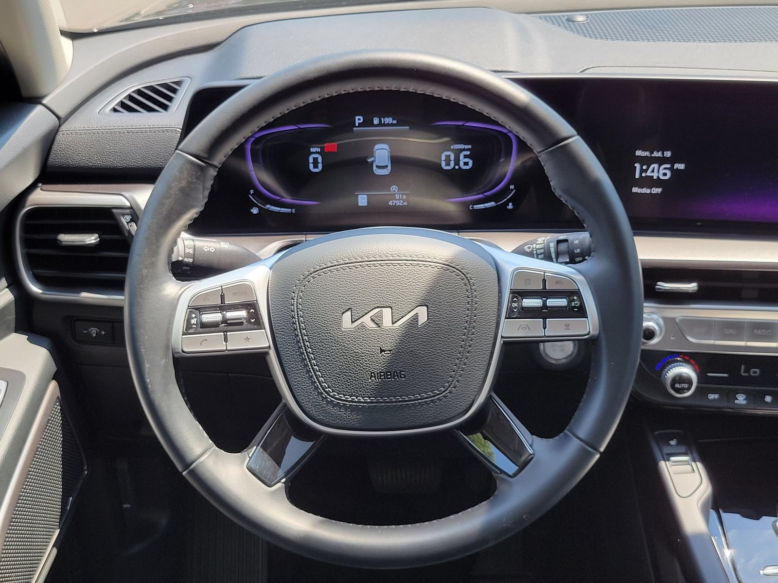 Certified 2025 Kia Telluride S FWD image 30