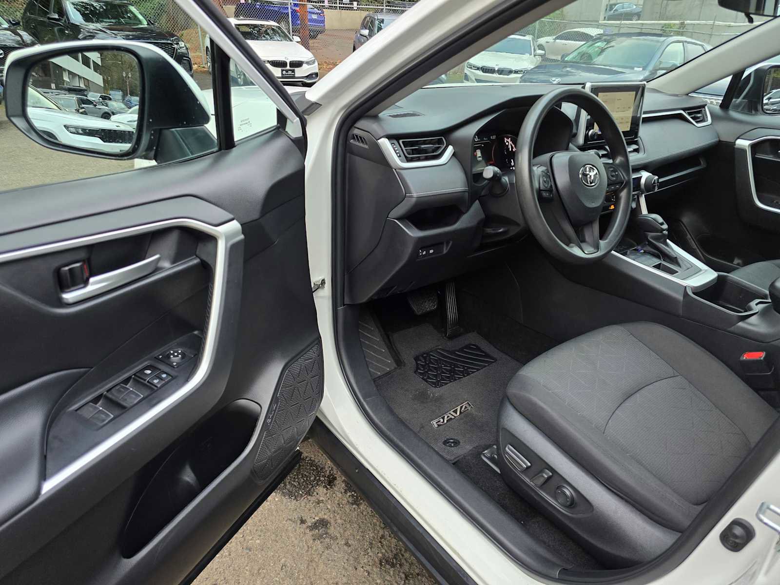 Used 2024 Toyota RAV4 XLE image 19