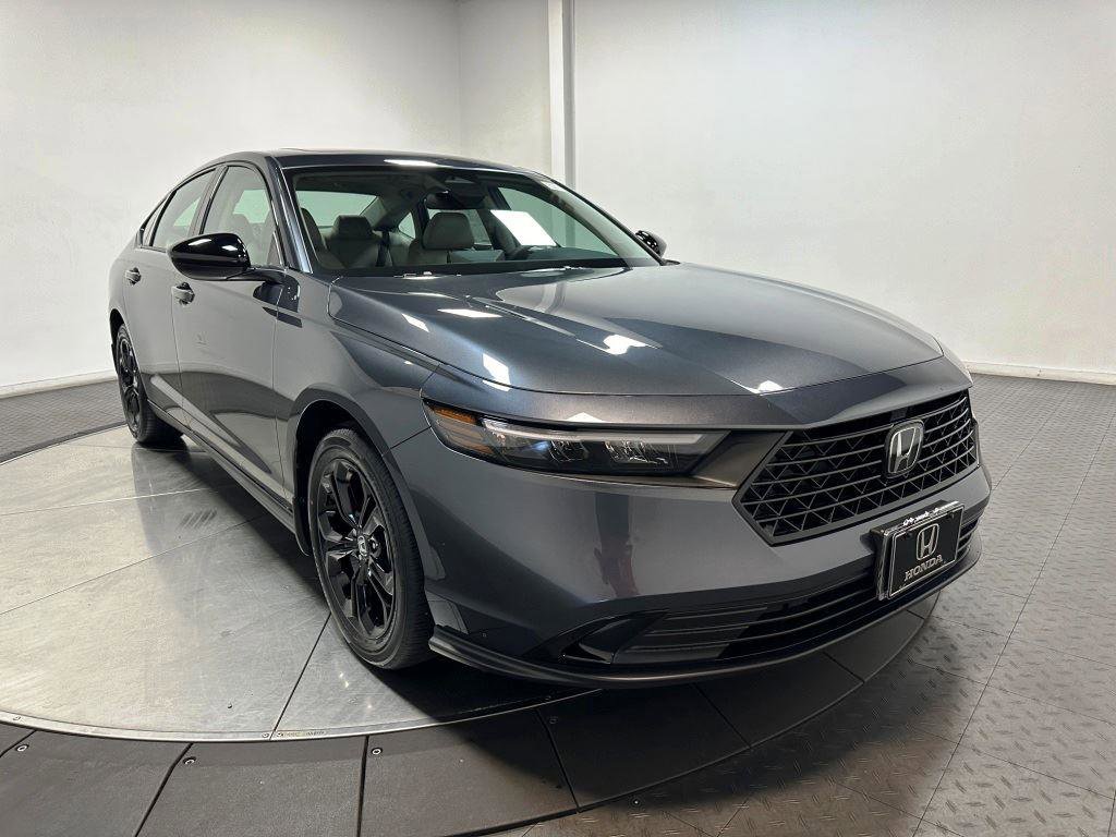 New 2025 Honda Accord SE image 2