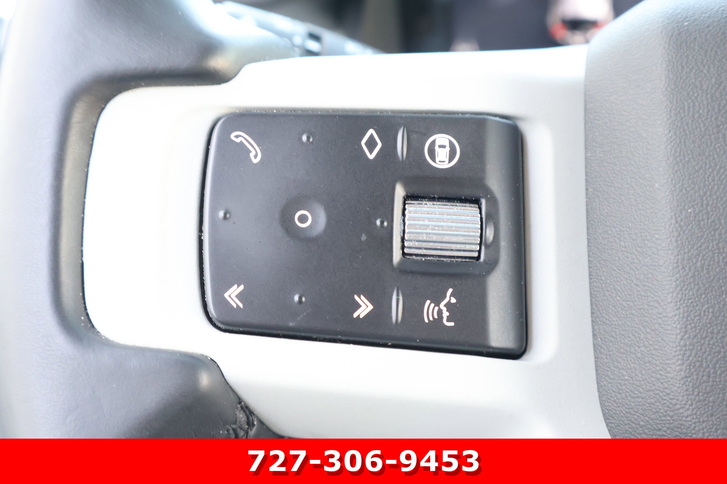 Used 2024 Land Rover Defender 110 S image 26