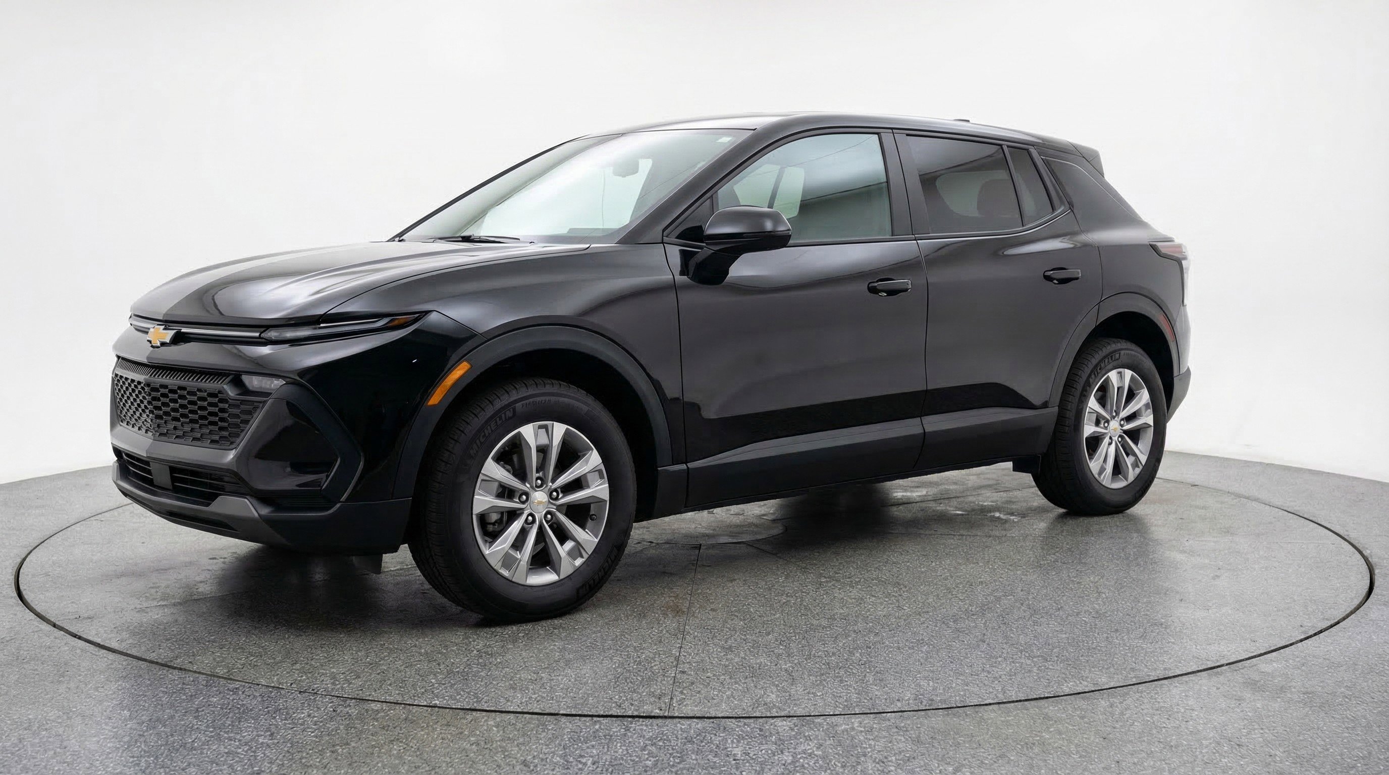 Used 2025 Chevrolet Equinox LT image 3