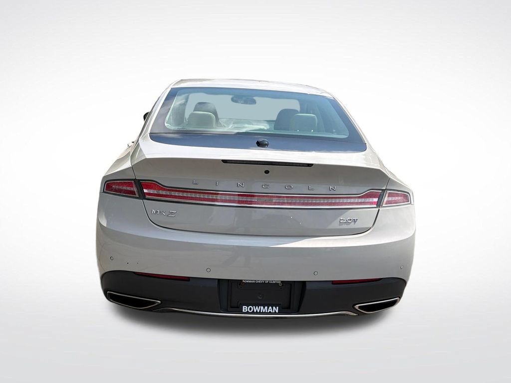Used 2019 Lincoln MKZ Reserve FWD image 11