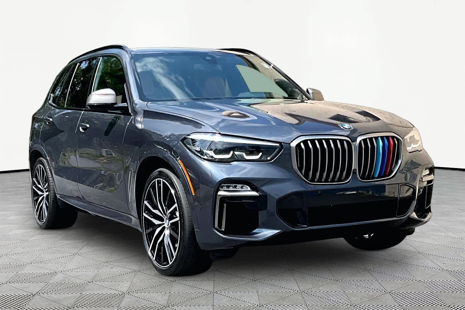 Used 2021 BMW X5 M50i w/ Premium Package AWD/4WD image 3
