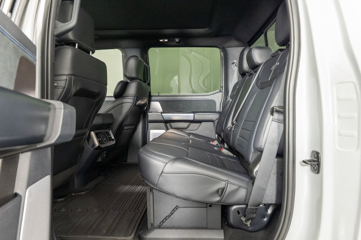 Used 2026 Ford F350 Platinum image 18