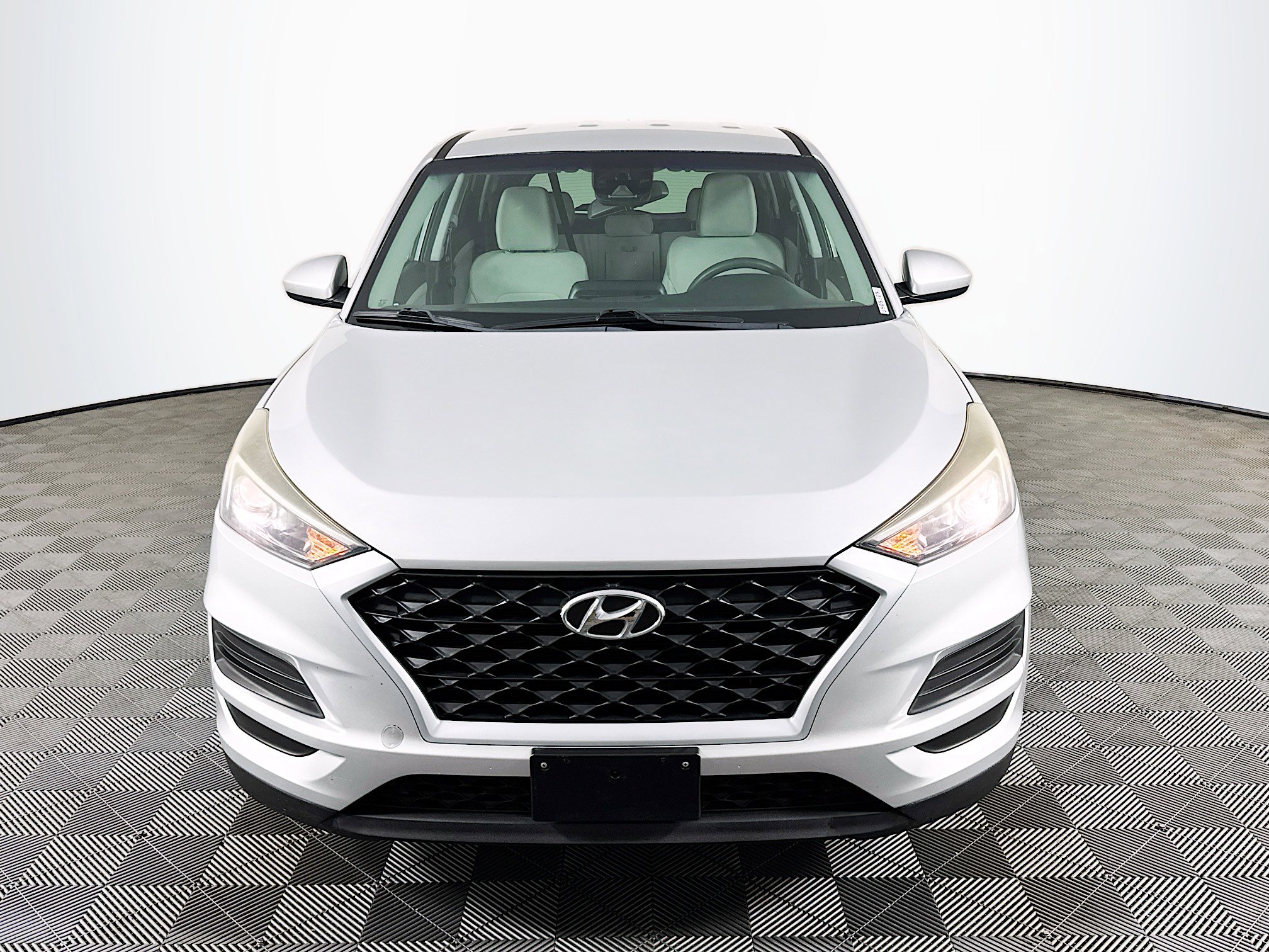 Used 2019 Hyundai Tucson SE image 2