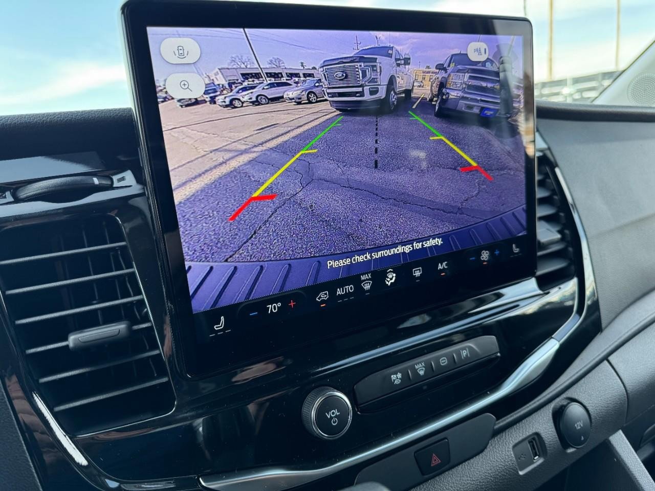 Used 2024 Ford Transit 350 XLT image 18