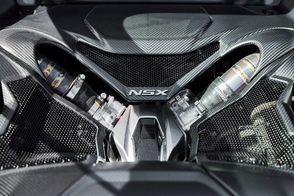 Used 2017 Acura NSX image 22