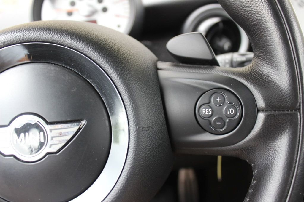 Used 2011 MINI Cooper Clubman S image 14