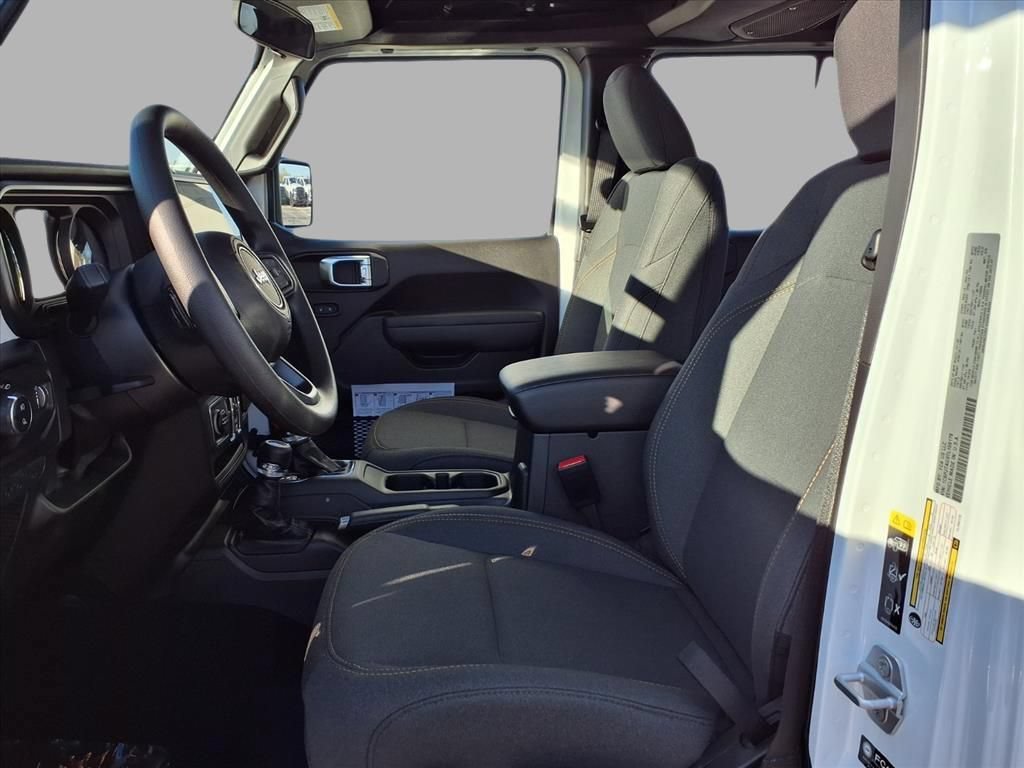 New 2026 Jeep Gladiator Sport AWD/4WD image 19