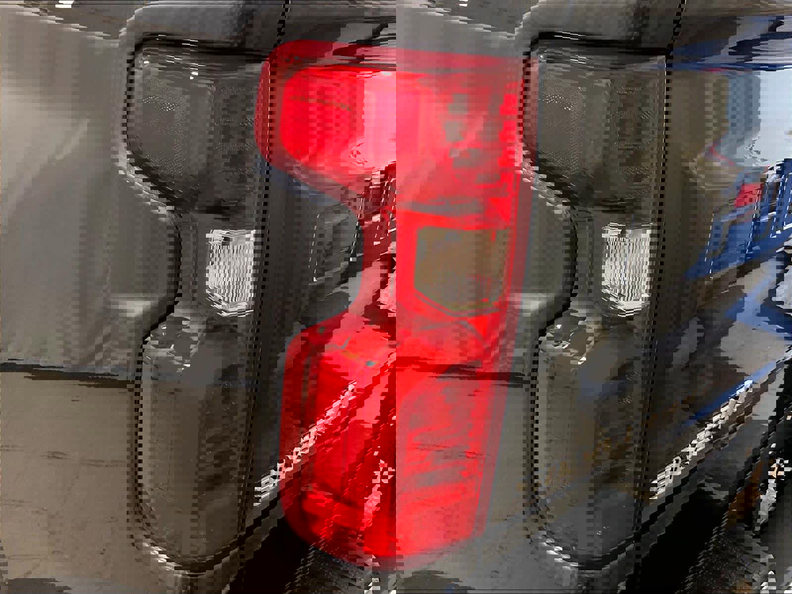 Used 2024 Chevrolet Silverado 1500 LT image 33