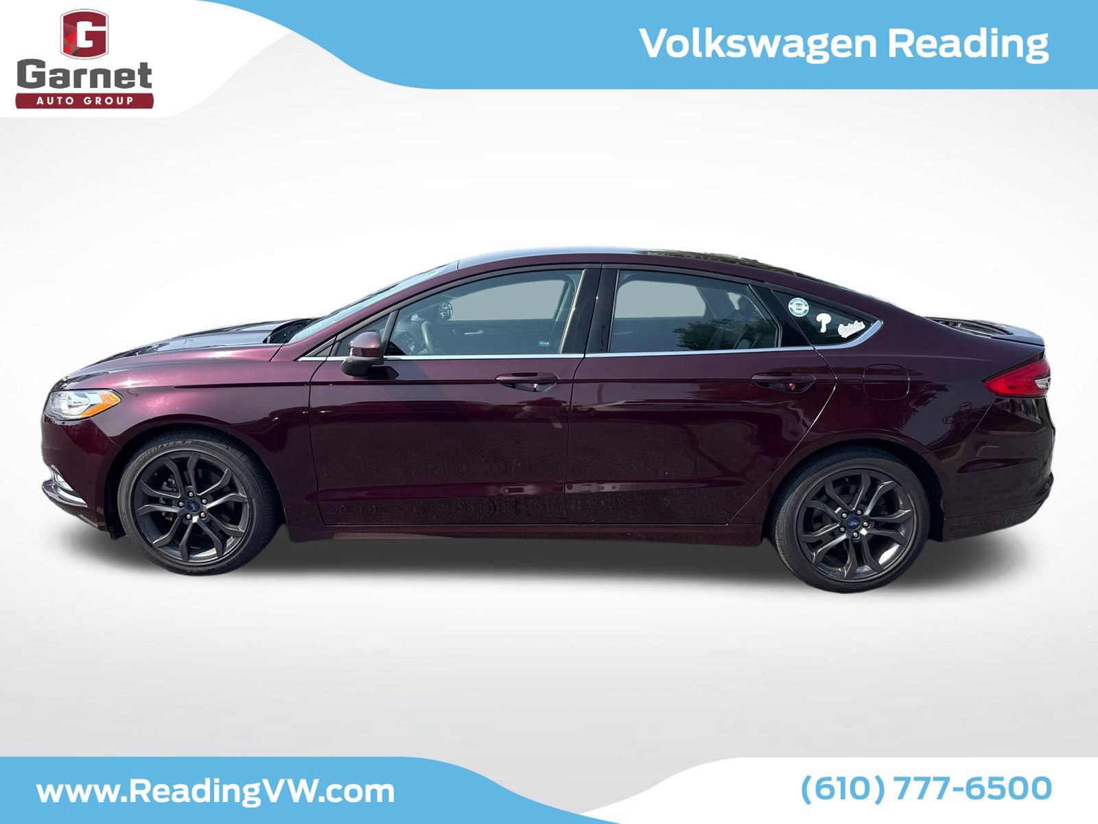 Used 2018 Ford Fusion SE w/ Equipment Group 201A FWD image 2