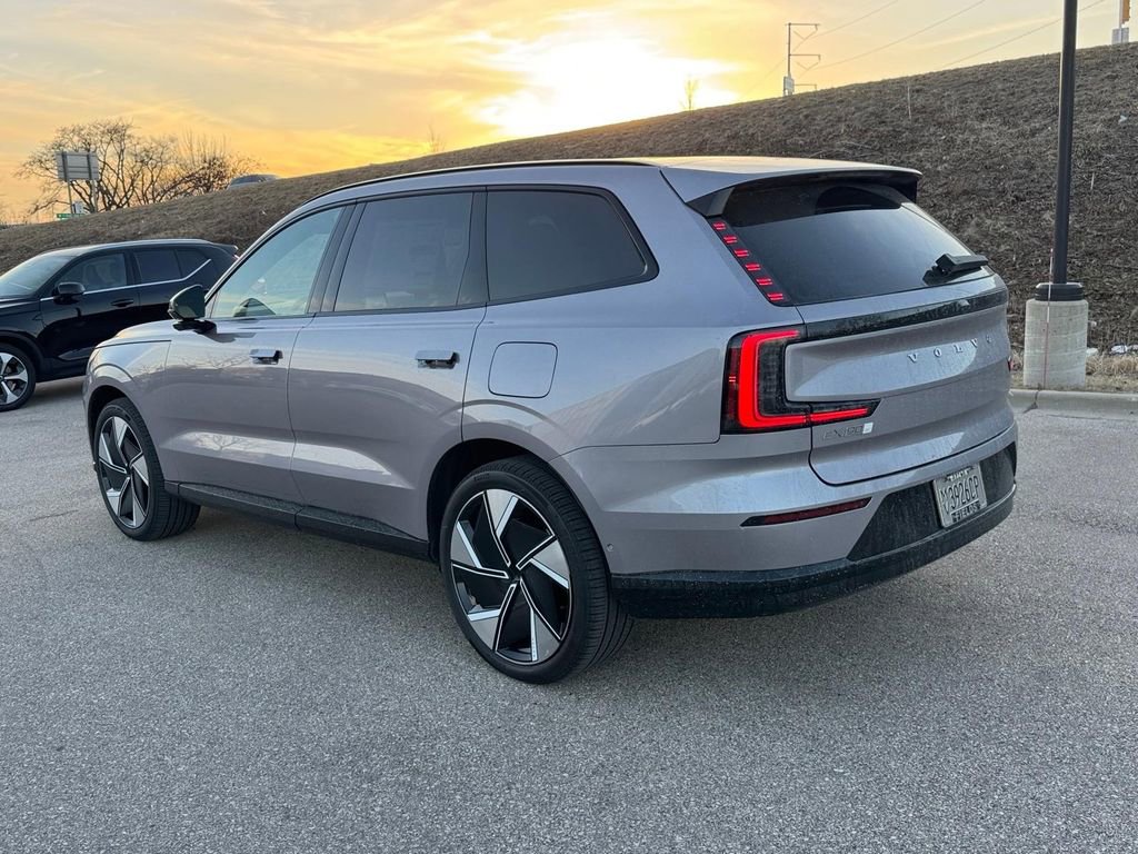 New 2026 Volvo EX90 Ultra AWD/4WD image 3