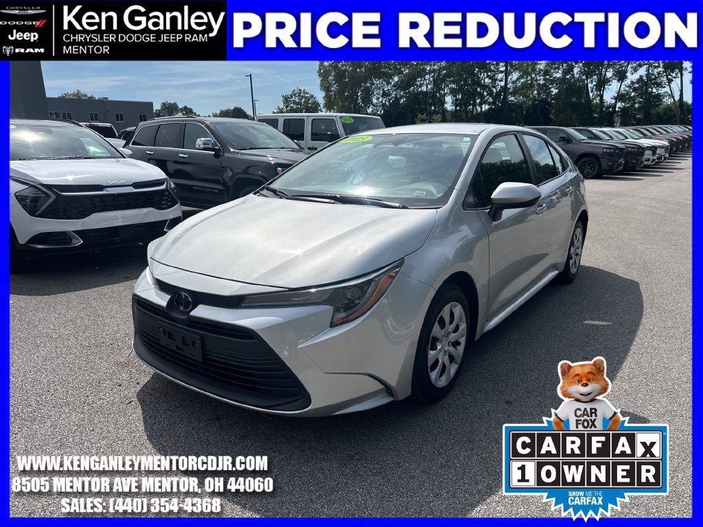 Used 2025 Toyota Corolla LE FWD image 3