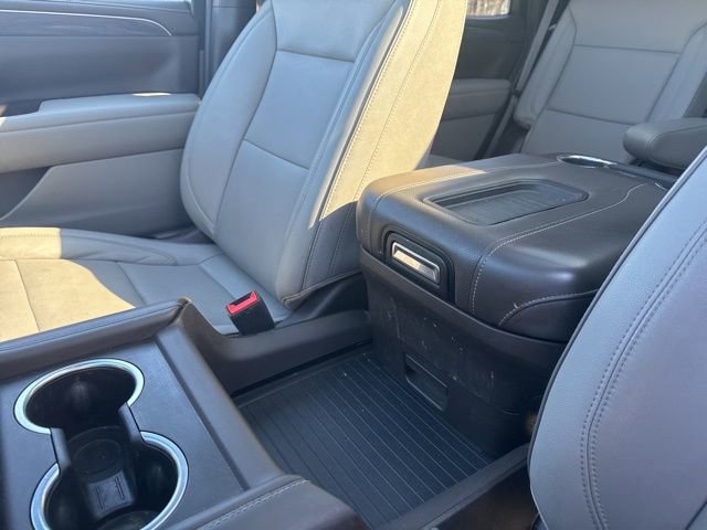 Used 2021 GMC Yukon SLT w/ SLT Premium Package image 20