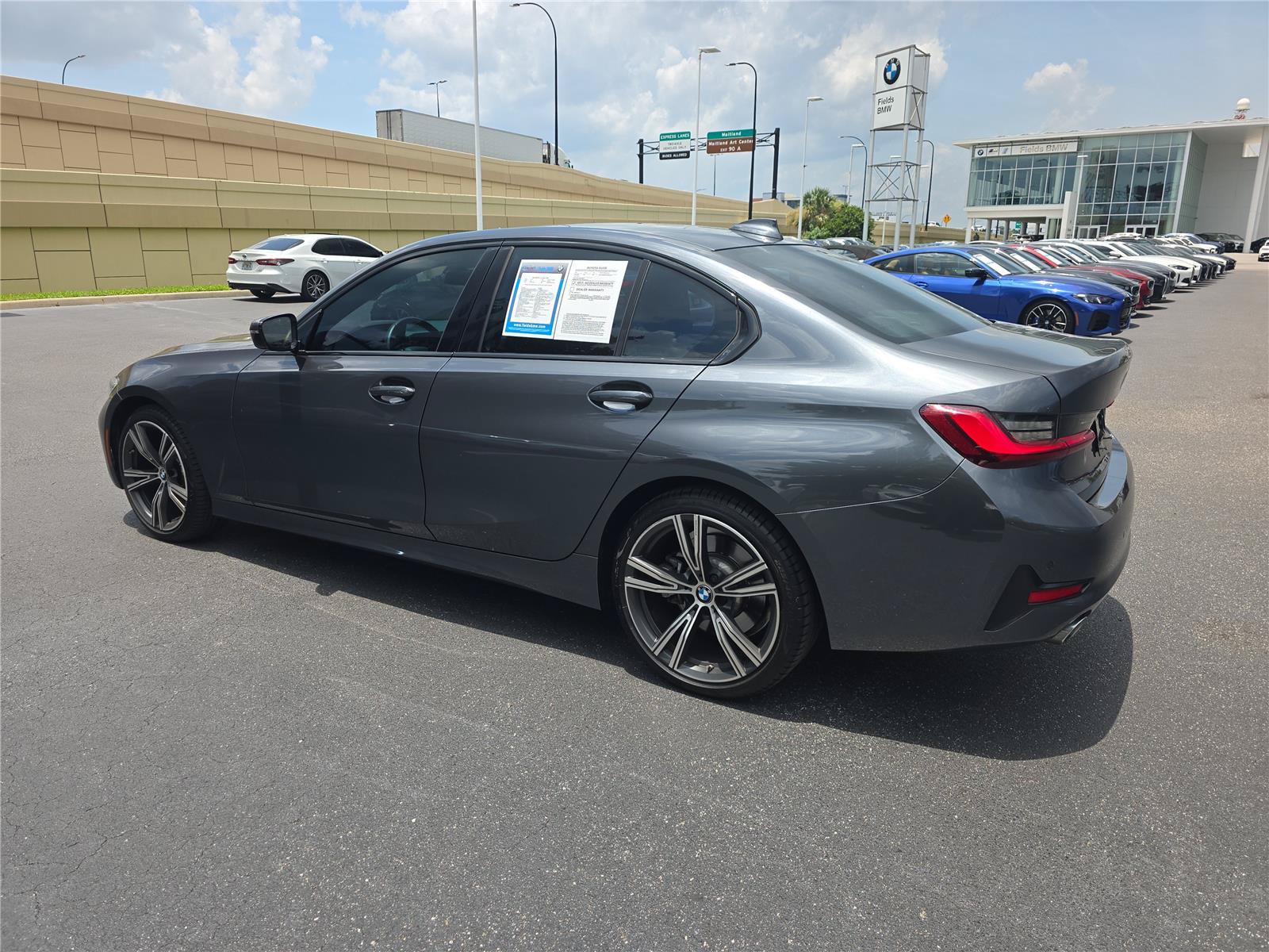 Used 2022 BMW 330i Sedan w/ Driving Assistance Package RWD image 5