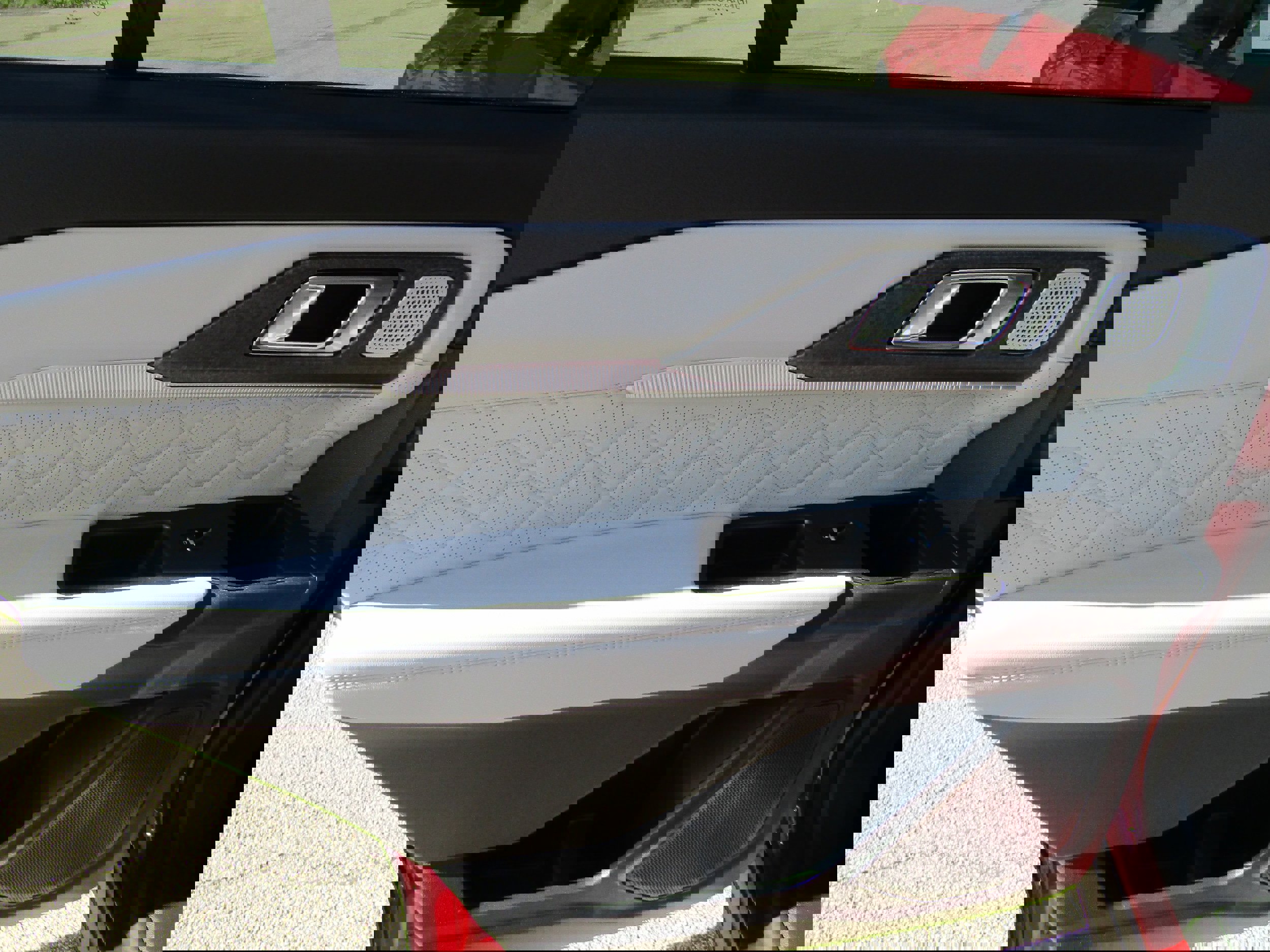 New 2026 Ford Explorer Platinum image 12