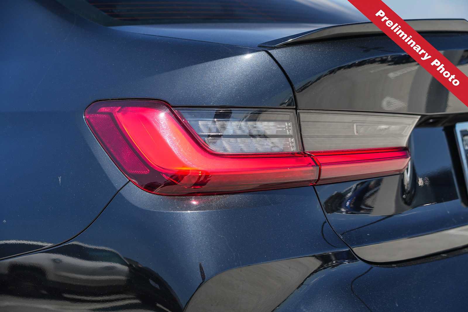 Used 2021 BMW M3 RWD image 9