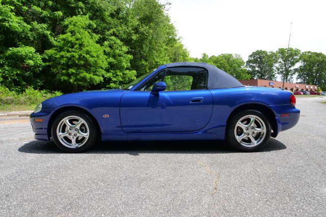 Used 1999 MAZDA MX-5 Miata 10th Anniversary Edition RWD image 41