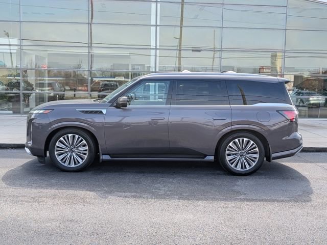 Used 2025 INFINITI QX80 Luxe w/ Exterior Package image 3