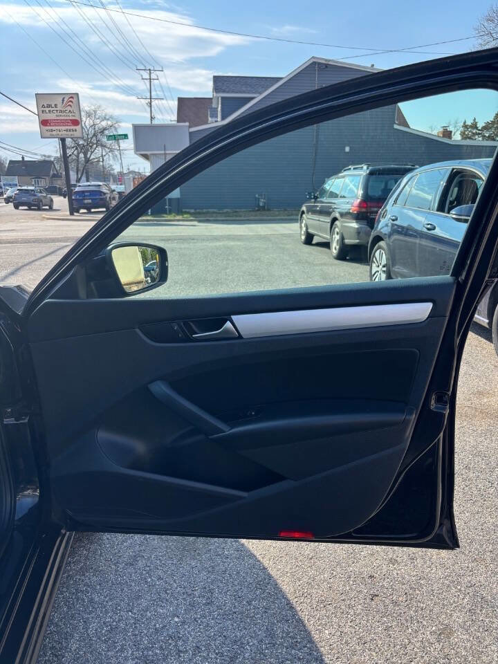 Used 2012 Volkswagen Passat 2.5 SE image 13