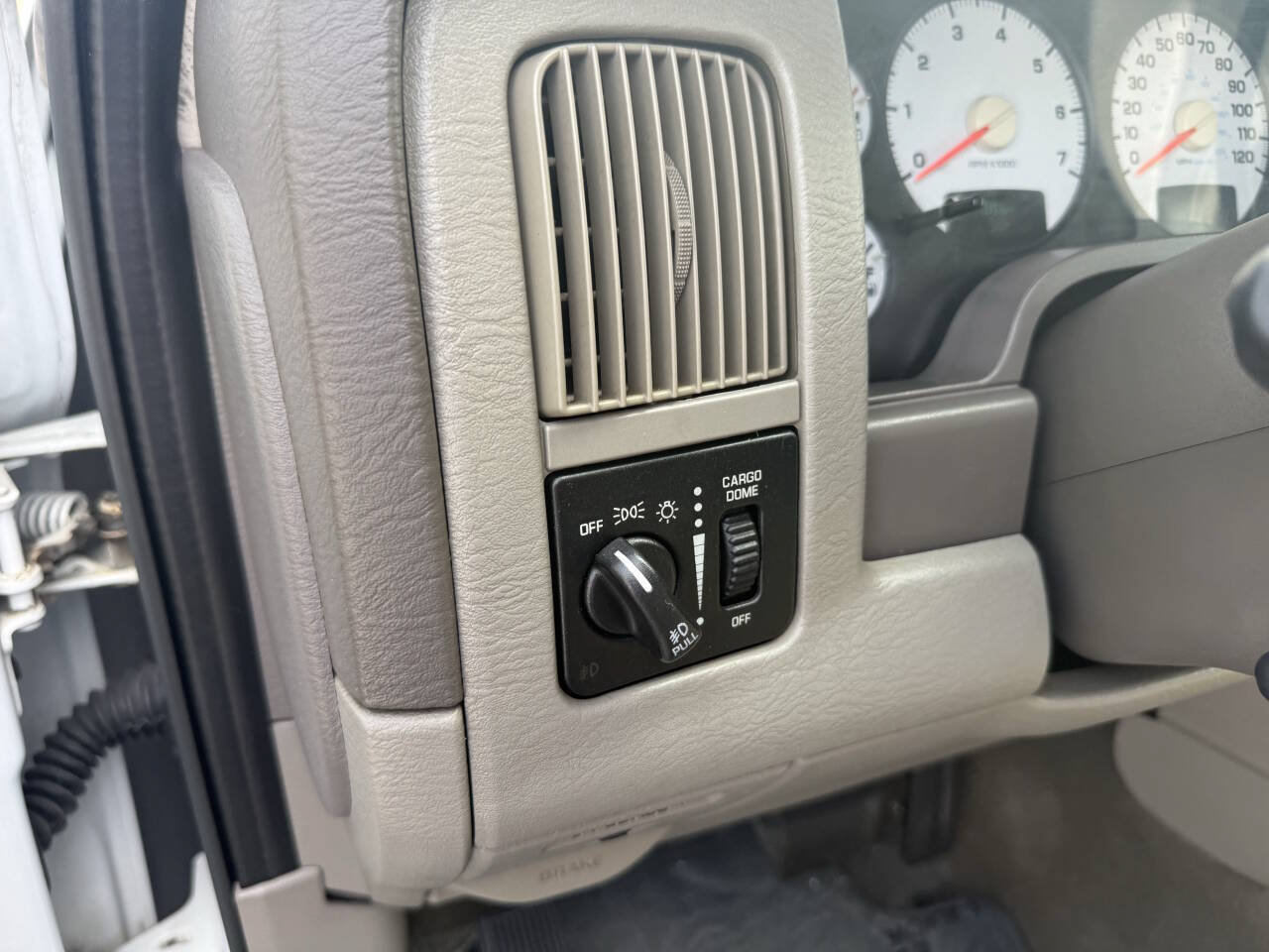 Used 2004 Dodge Ram 1500 Truck SLT AWD/4WD image 21