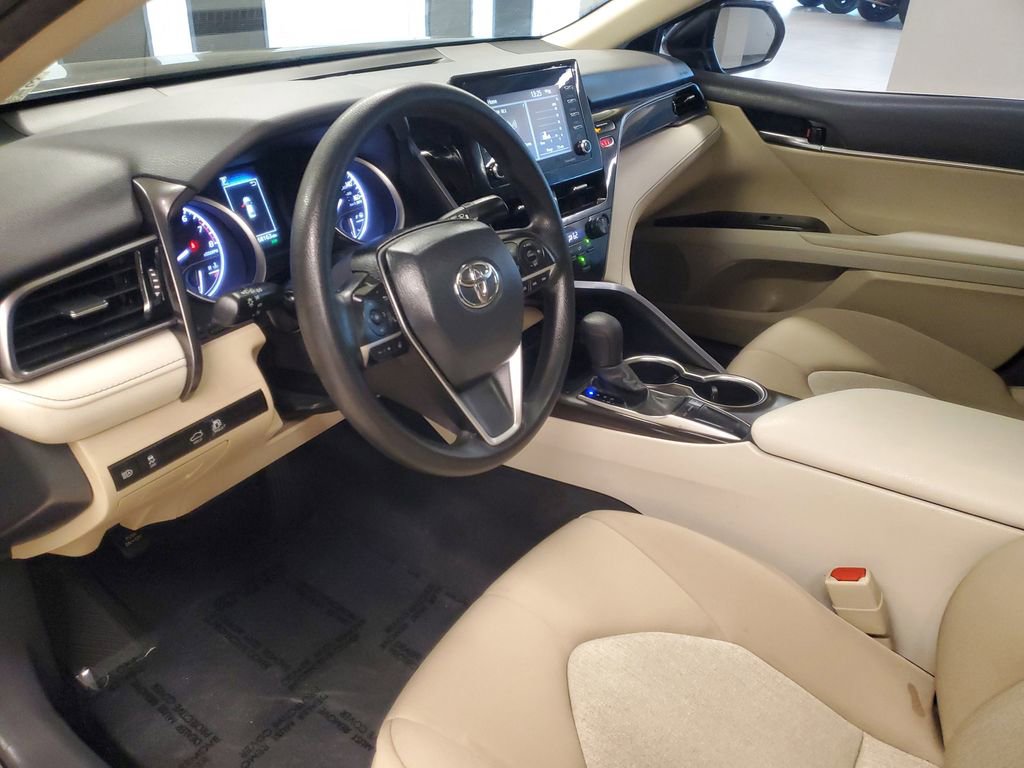 Used 2024 Toyota Camry LE w/ Convenience Package image 14