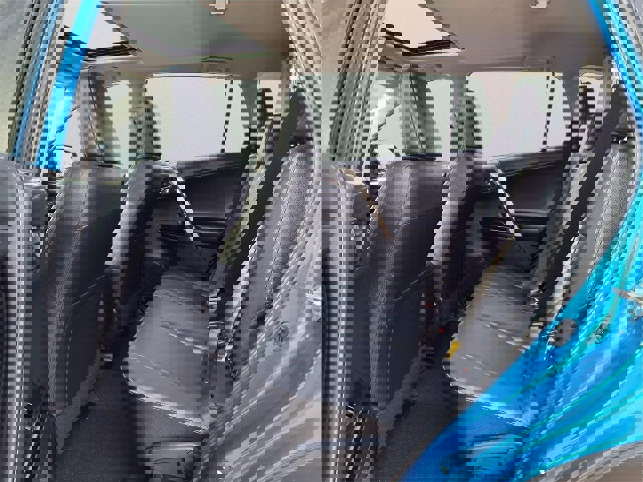 Used 2018 Toyota RAV4 Limited w/ Protection Package image 12