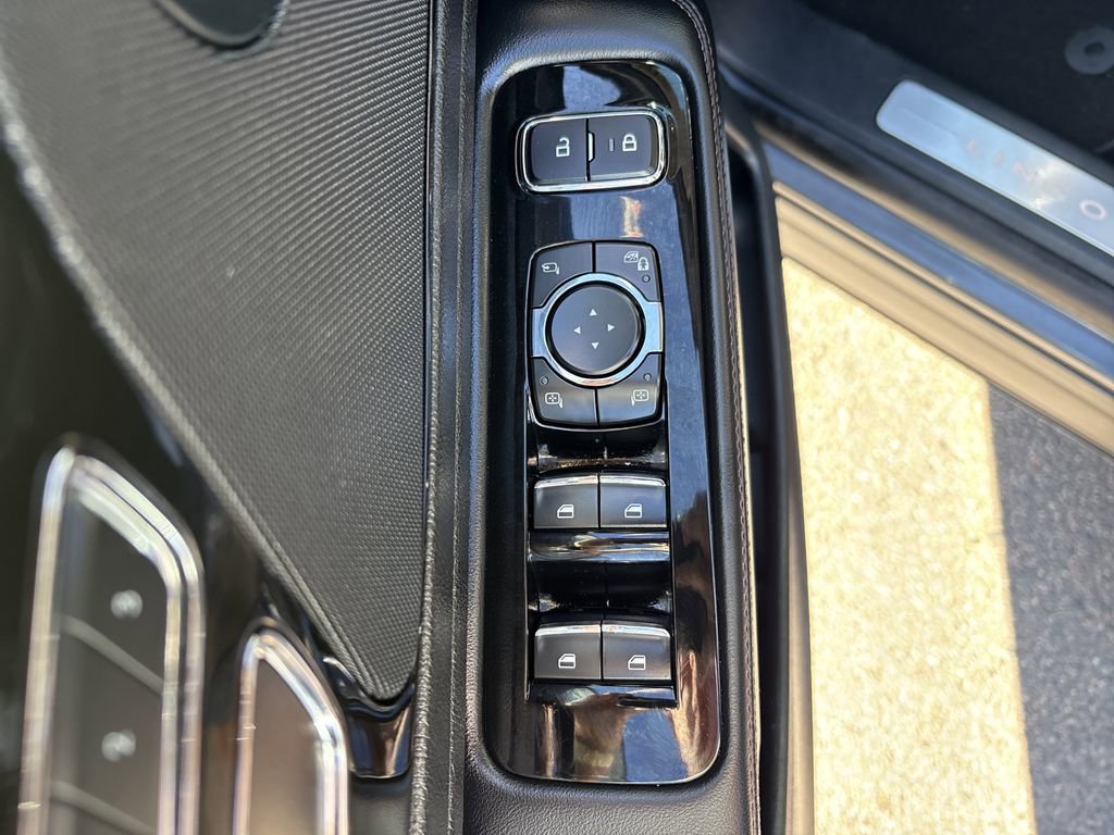 Used 2023 Lincoln Aviator Reserve image 12