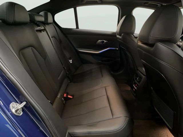 Used 2022 BMW 330i Sedan w/ Driving Assistance Package RWD image 69