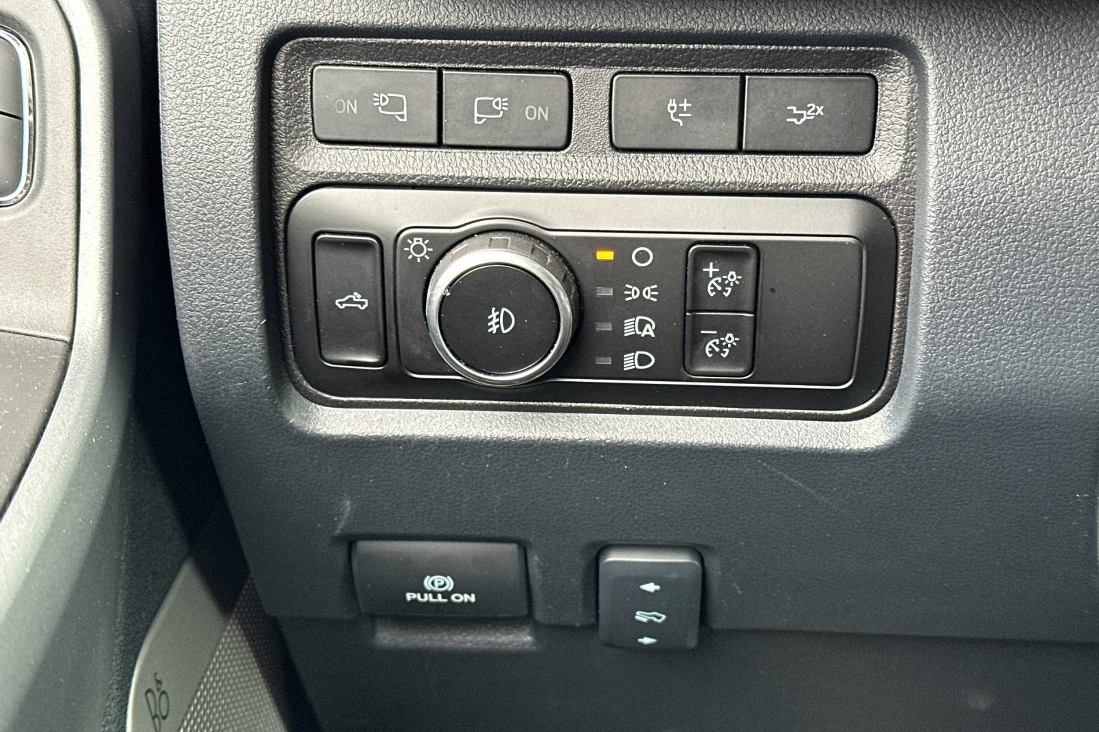 Used 2023 Ford F250 Lariat w/ Lariat Ultimate Package image 26