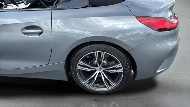 Used 2023 BMW Z4 M40i w/ Premium Package RWD image 38