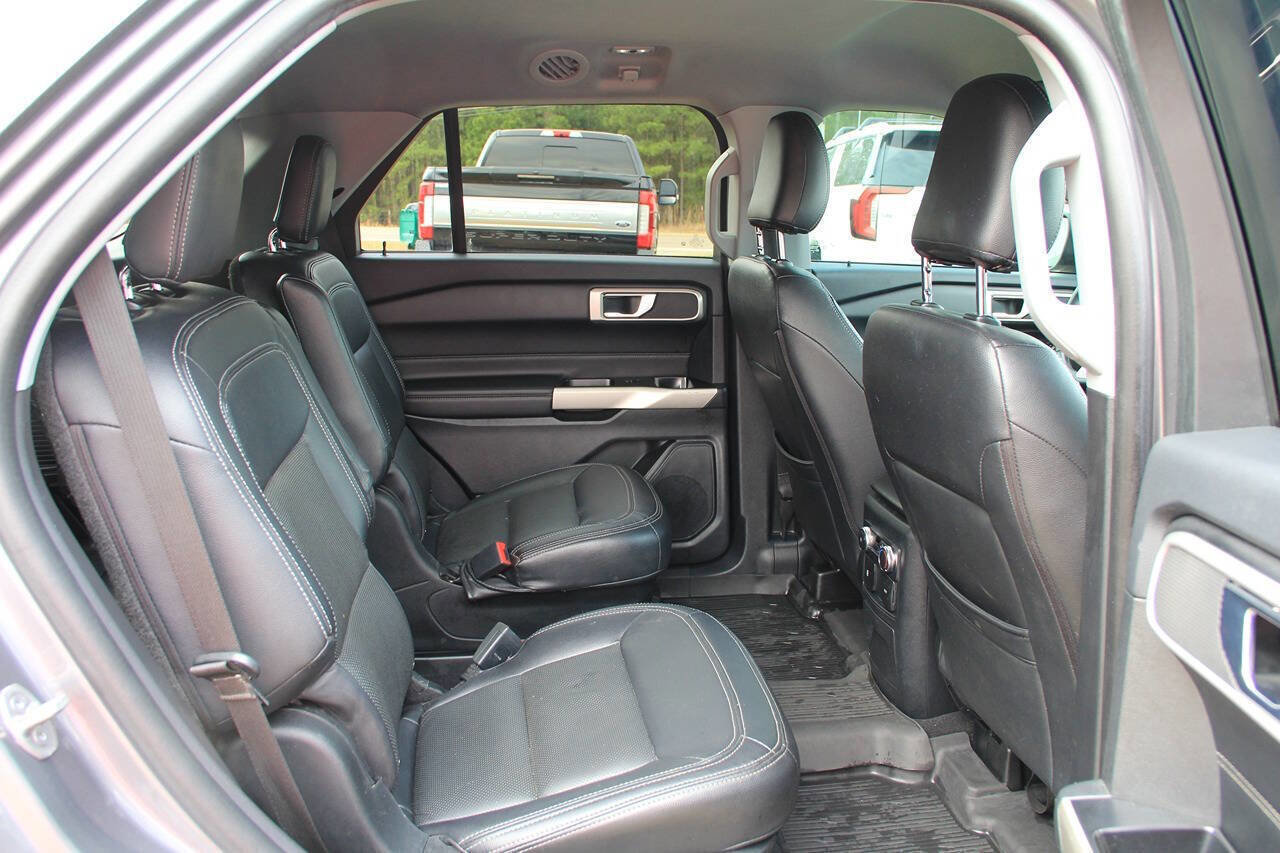 Used 2022 Ford Explorer XLT w/ Class IV Trailer Tow Package image 16