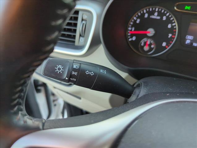 Used 2020 Kia Sorento S FWD image 18