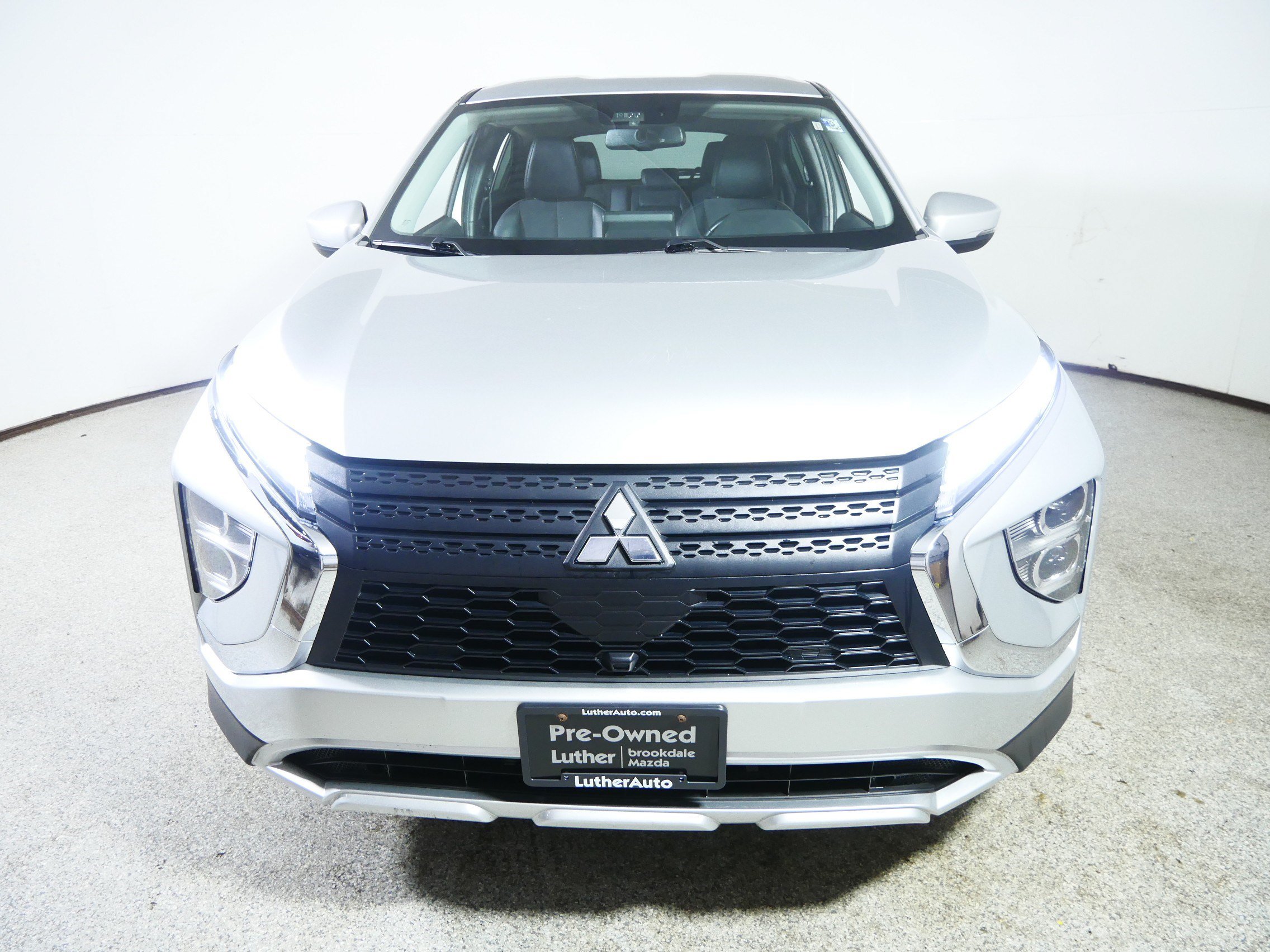 Used 2024 Mitsubishi Eclipse Cross SE AWD/4WD image 2