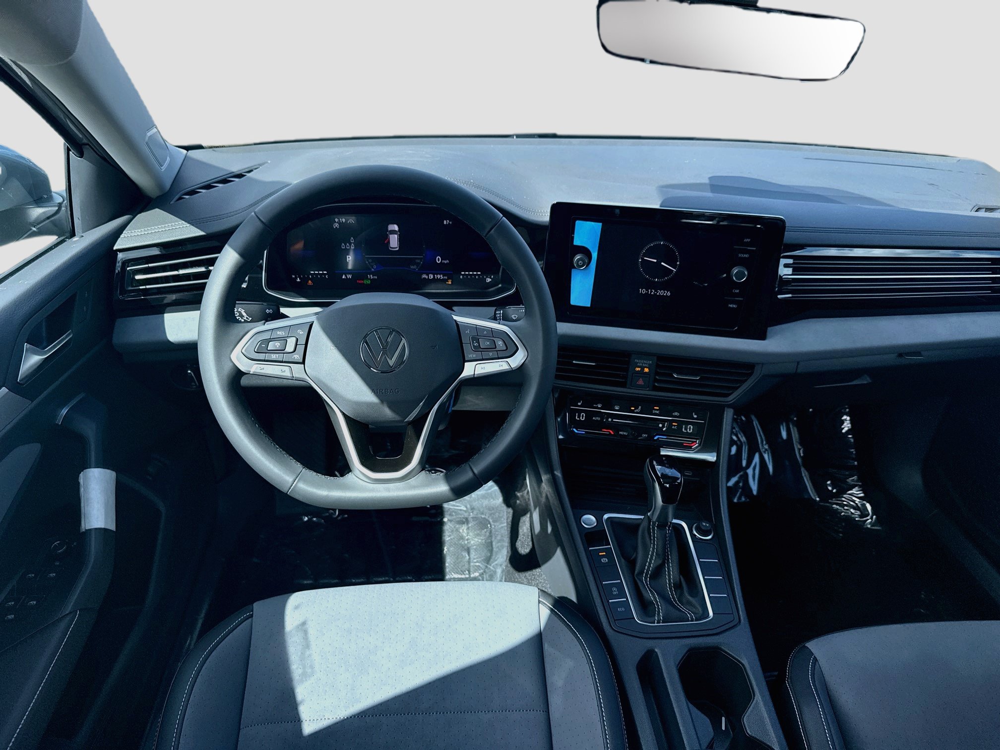 New 2027 Volkswagen Jetta SE FWD image 17