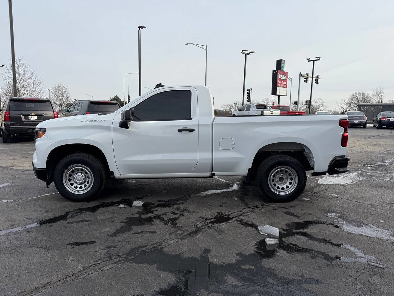 Used 2024 Chevrolet Silverado 1500 W/T w/ WT Convenience Package image 4