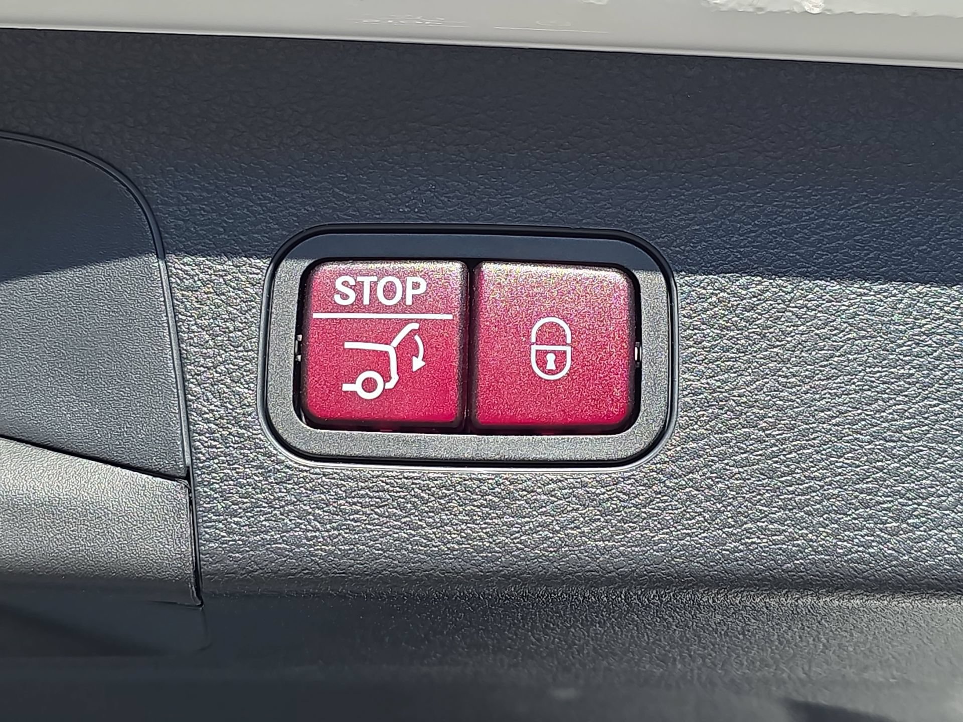 Certified 2025 Mercedes-Benz GLS 450 4MATIC image 13