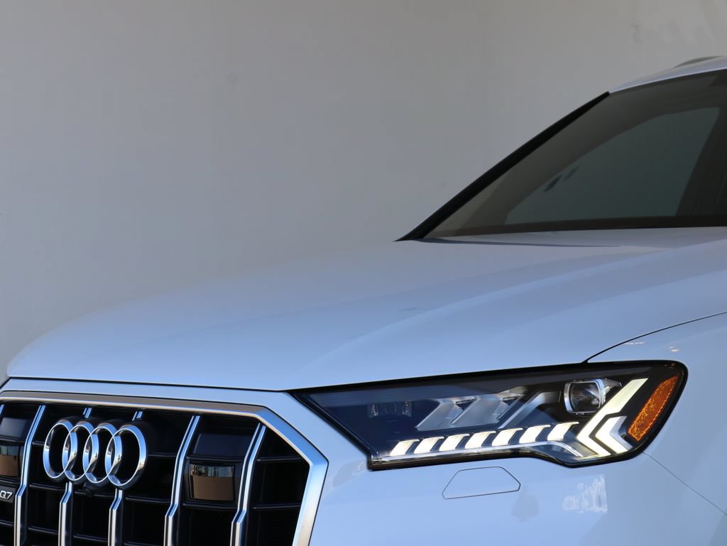 Used 2023 Audi SQ7 Premium Plus AWD/4WD image 60