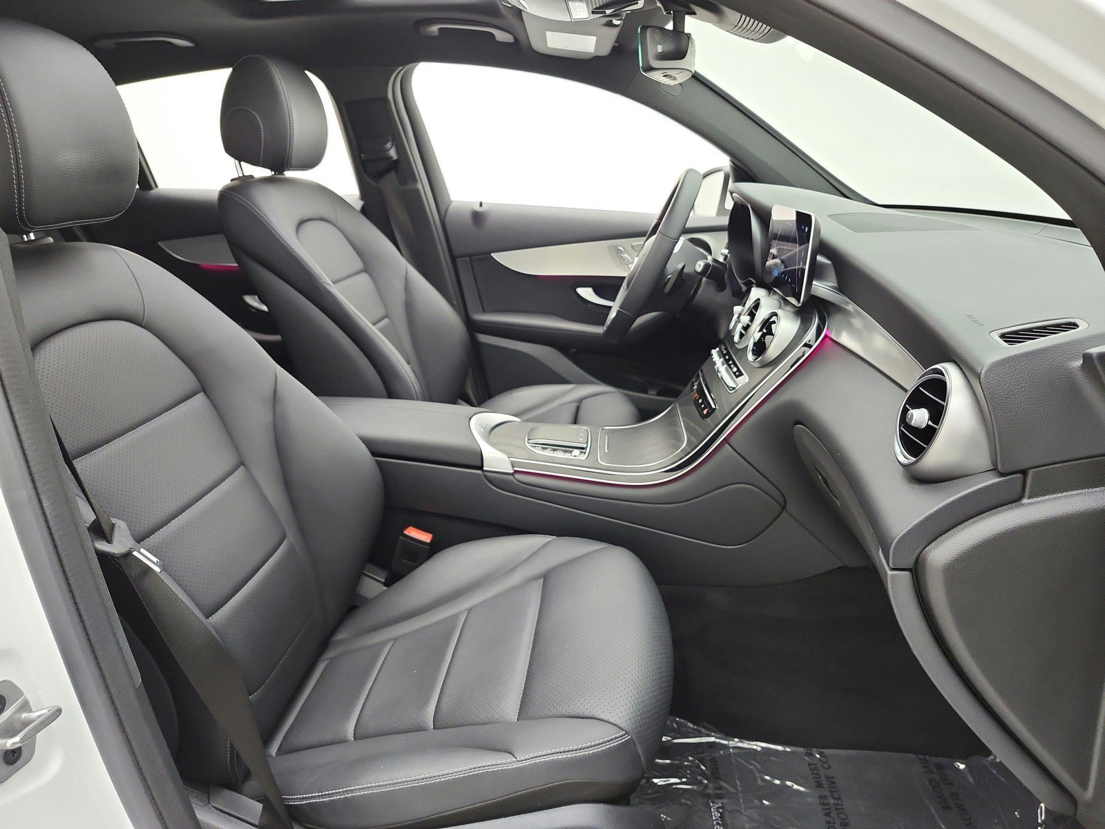 Used 2022 Mercedes-Benz GLC 300 4MATIC Coupe image 18