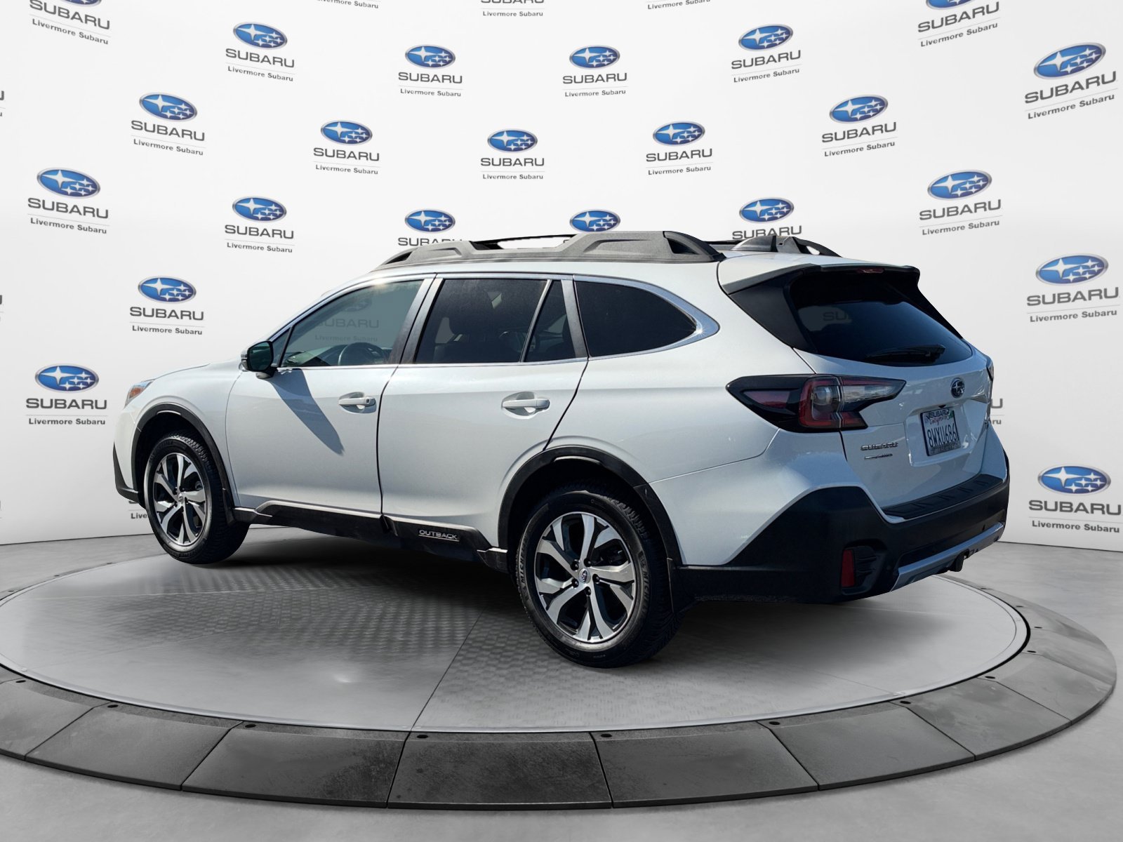 Used 2021 Subaru Outback Limited XT AWD/4WD image 4