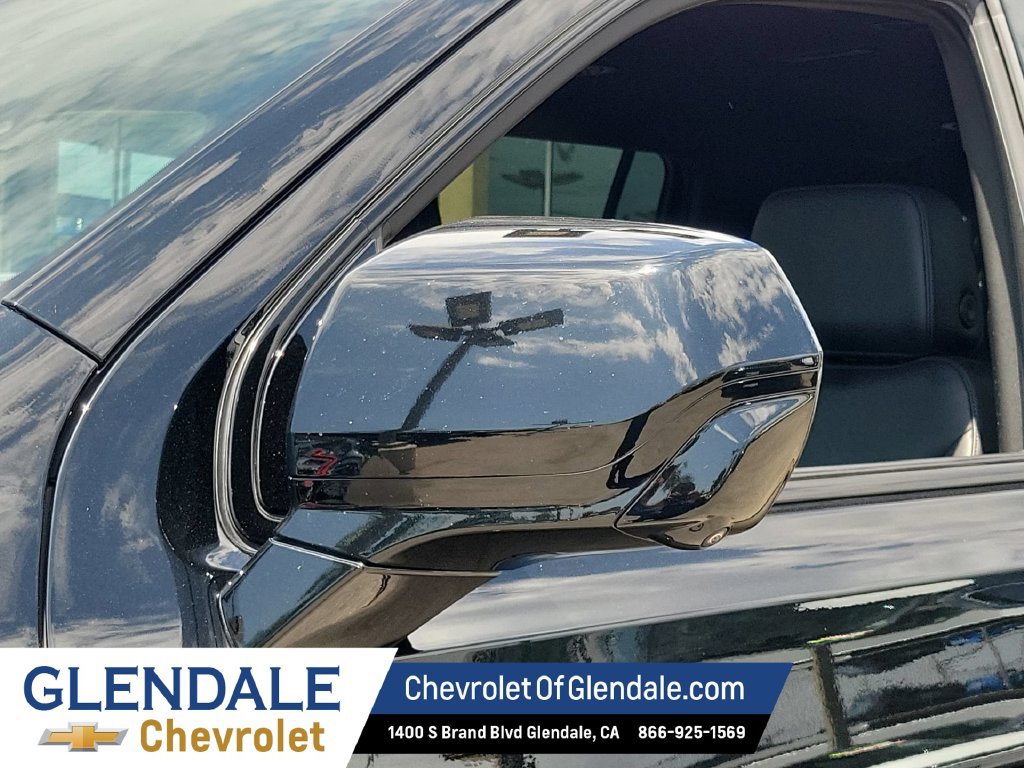 Certified 2025 Chevrolet Suburban Z71 AWD/4WD image 19